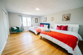 Great Falls Cozy Getaway with 5BR & 2BA Modern Retreat